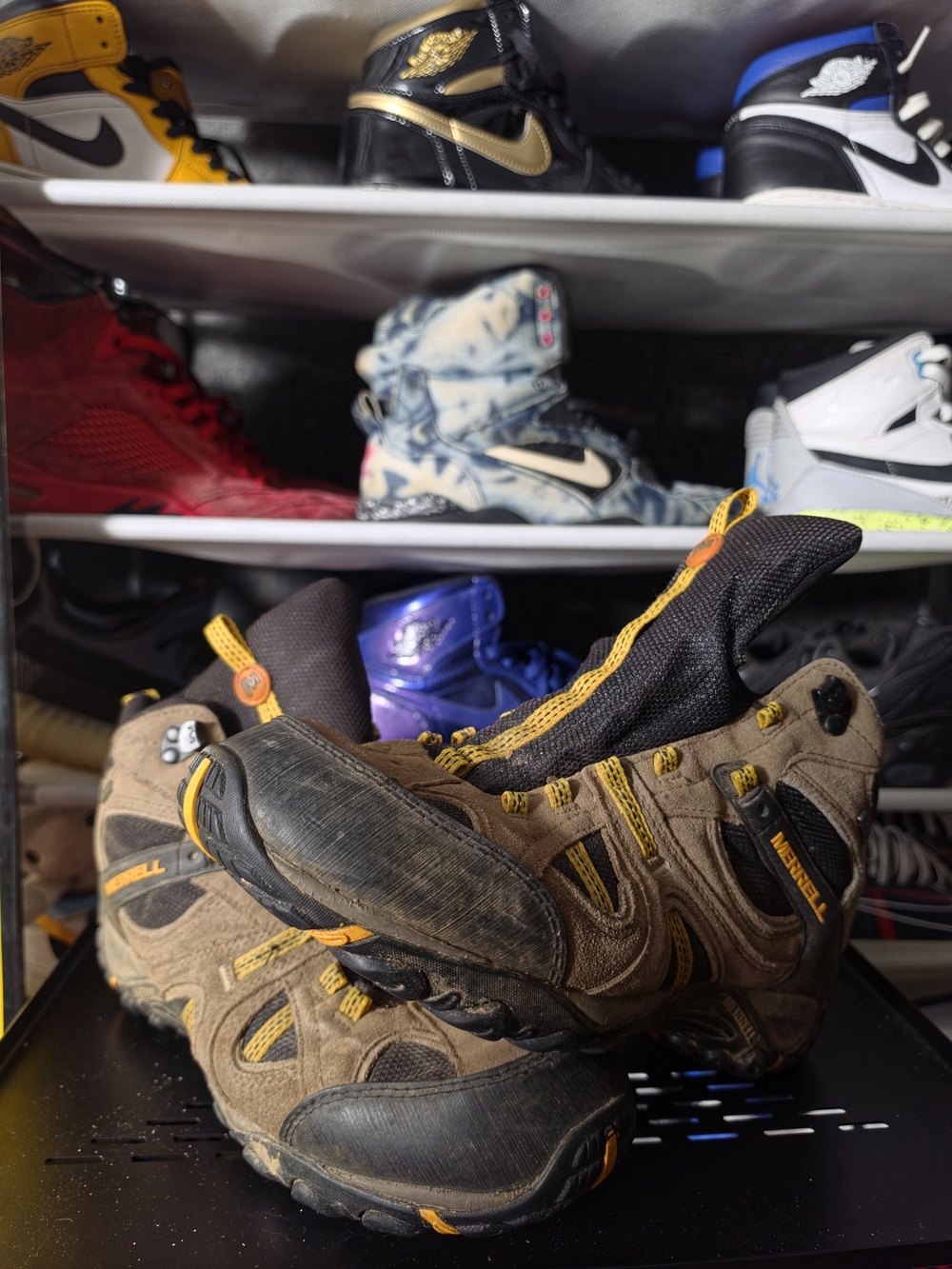 🔥Merrell Size 10.5 Brown Hiking Shoes with Yellow Durable Outdoor Footwear